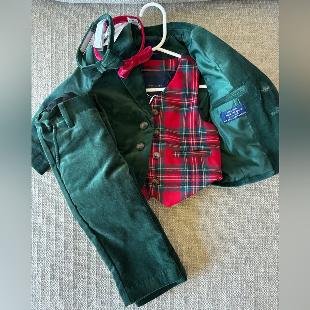 Janie and Jack velour suit 18-24mon